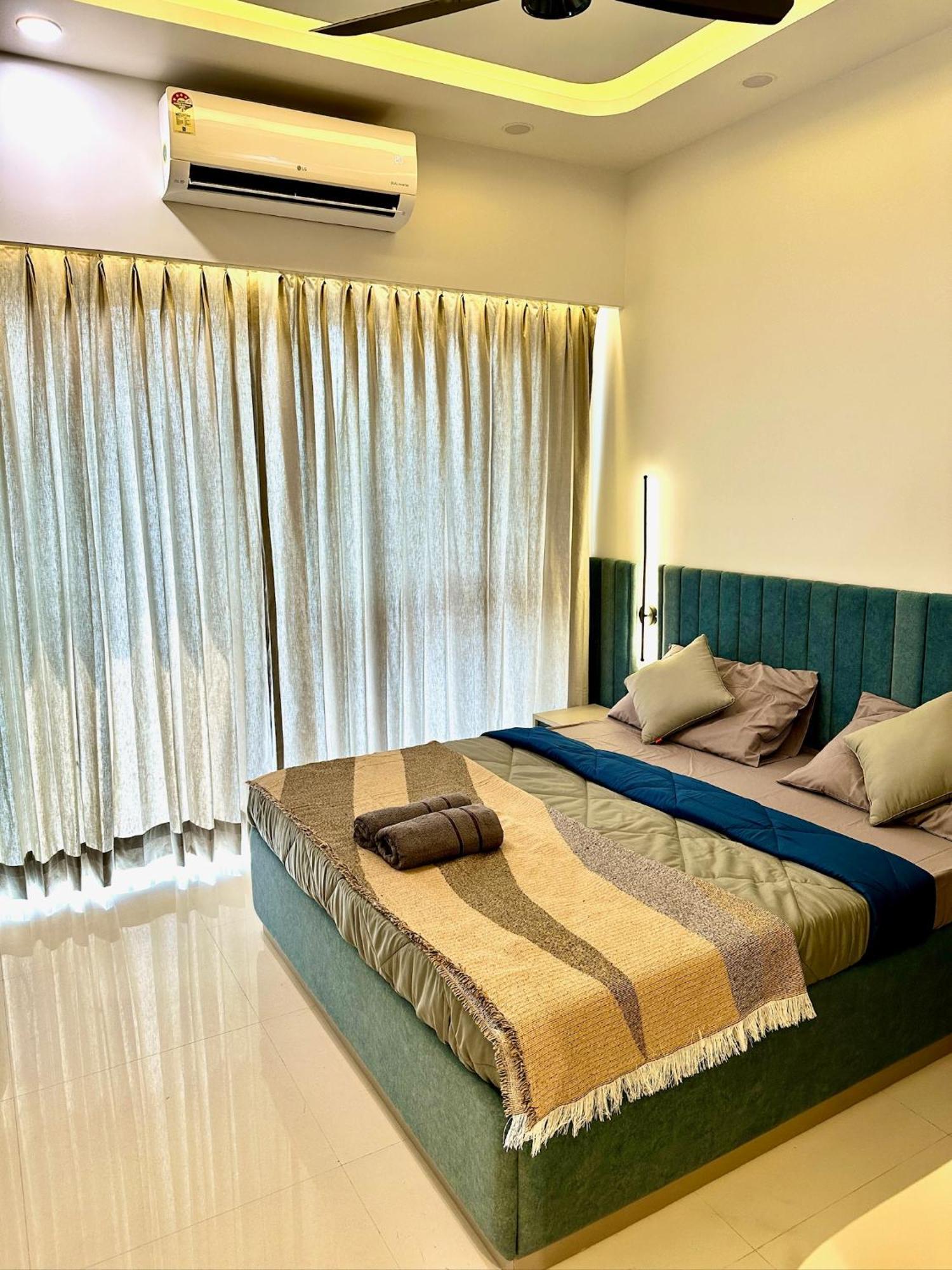 Peacock Palace 2Bhk Modern Ac Flat In Baner Pune Exterior photo